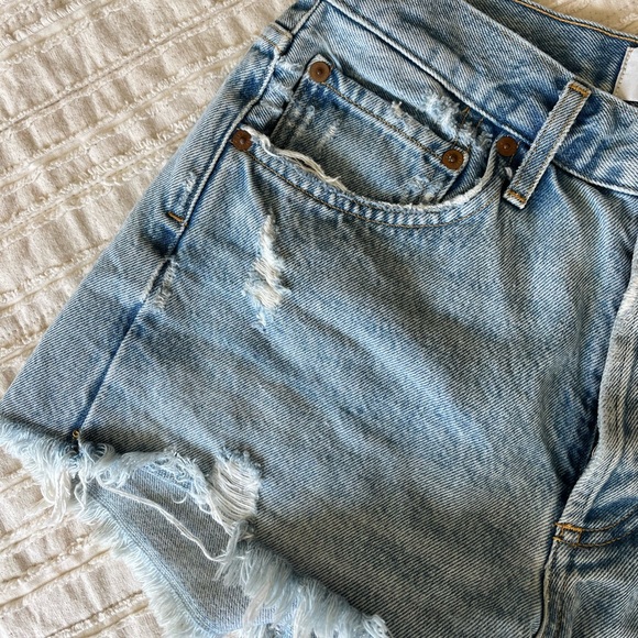 AGOLDE Parker Vintage Cutoff Shorts Size 26 - Picture 8 of 12